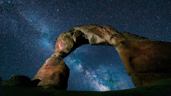 2384kenlee_archesnatpark-delicatearchabove-doortoinfinity-2014-06-25-1237am-20sf28iso4000-bluersky-2560x1440px-HEADER-PHOTOFOCUS