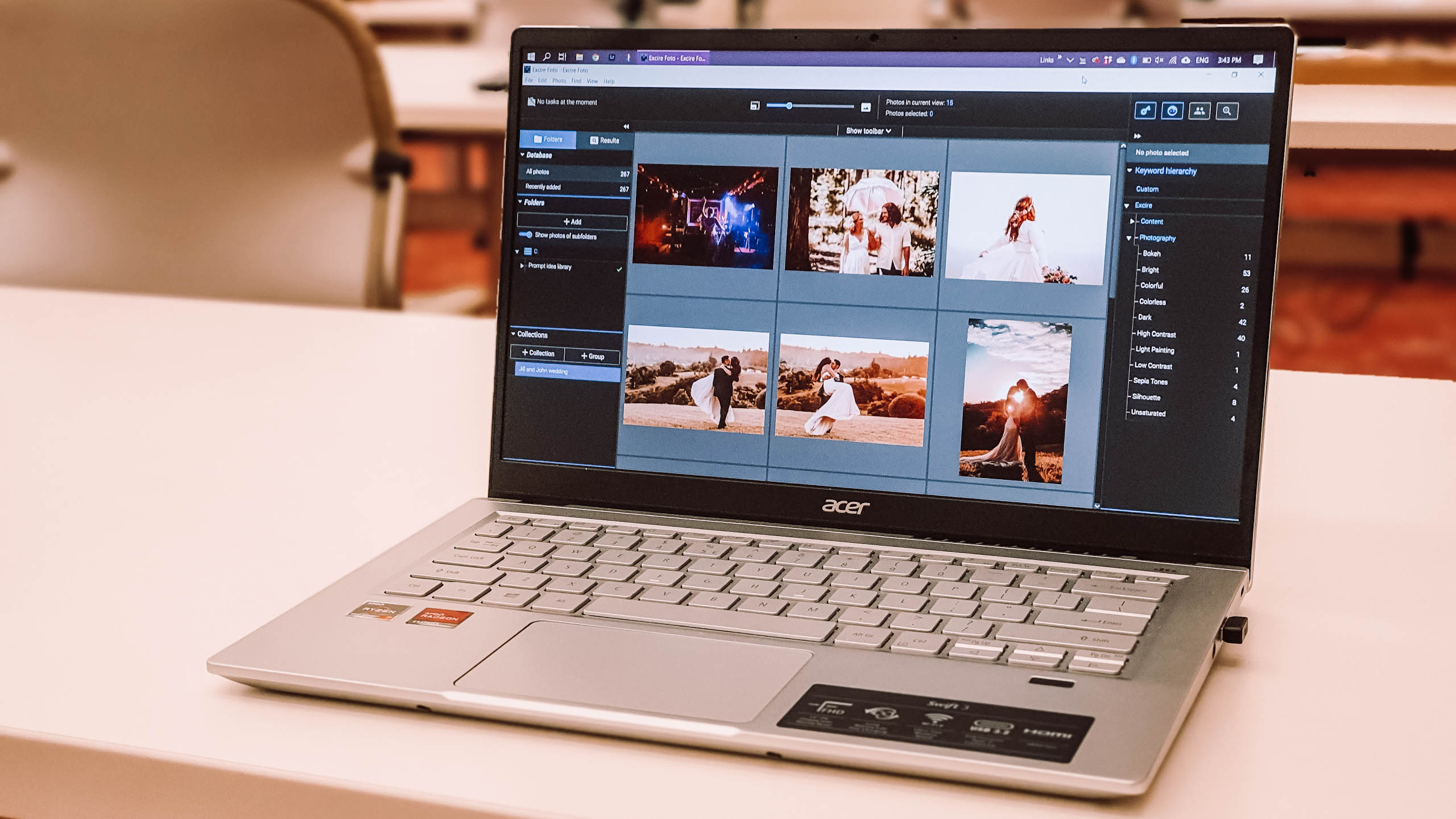 Laptop with excire foto library